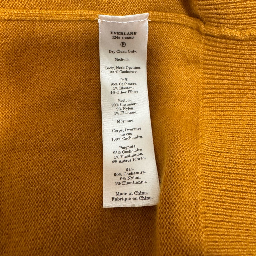 Everlane Cashmere Crew Neck Sweater in Gold Mustard Color Size Medium - Picture 5 of 5